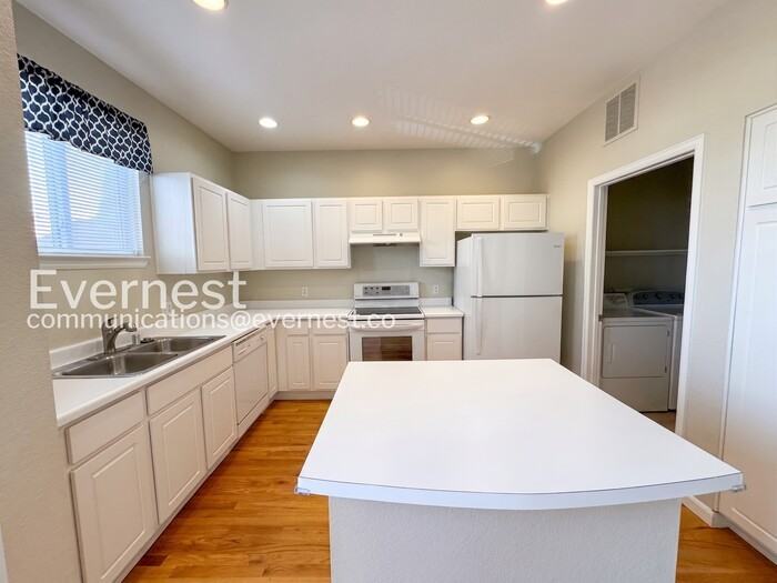 84 Spruce St #405 - Photo 6 of 29
