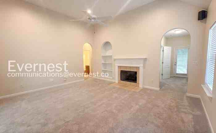 273 Oxmoor Pl - Photo 4 of 26