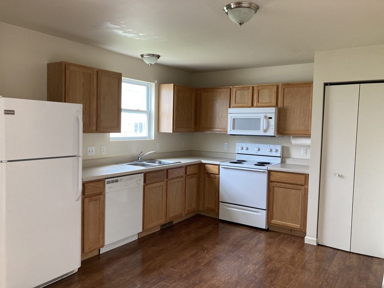 8413 Walnut Hl #NA - Photo 4 of 25