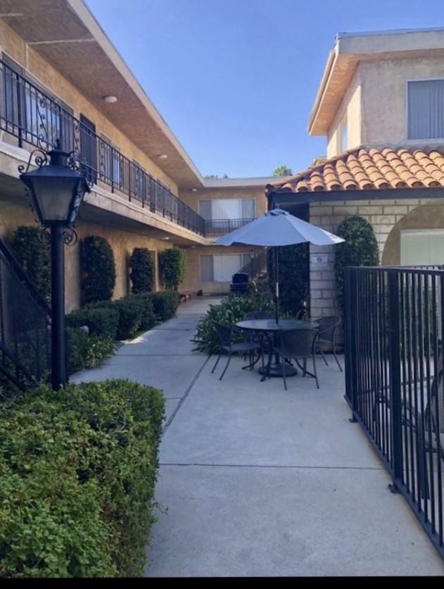 11840 Chandler Blvd #218 - Photo 3 of 17