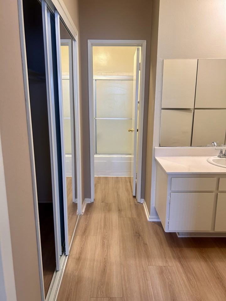 11840 Chandler Blvd #218 - Photo 7 of 17
