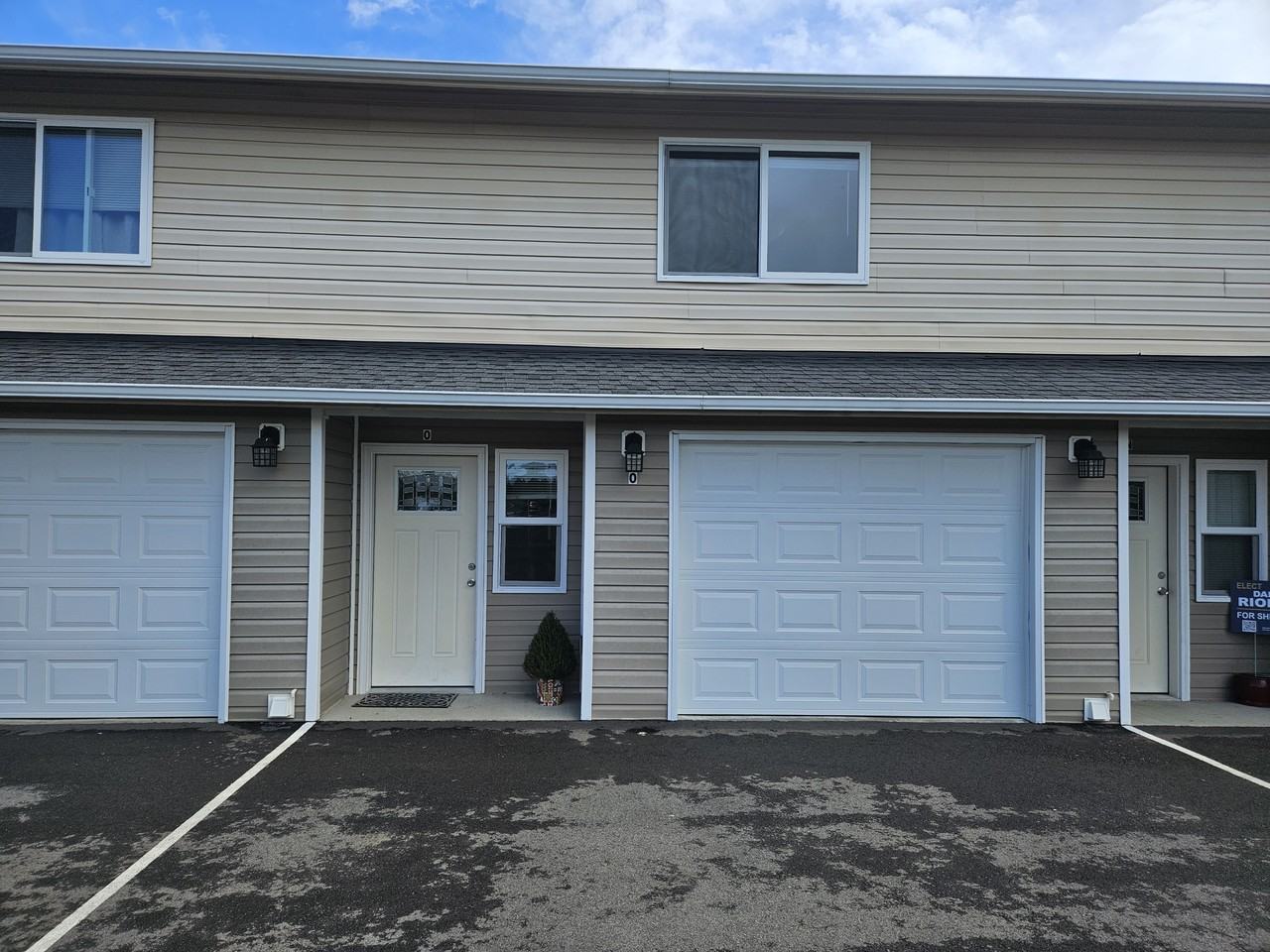 3042 Jackson Hwy #F - Photo 3 of 14