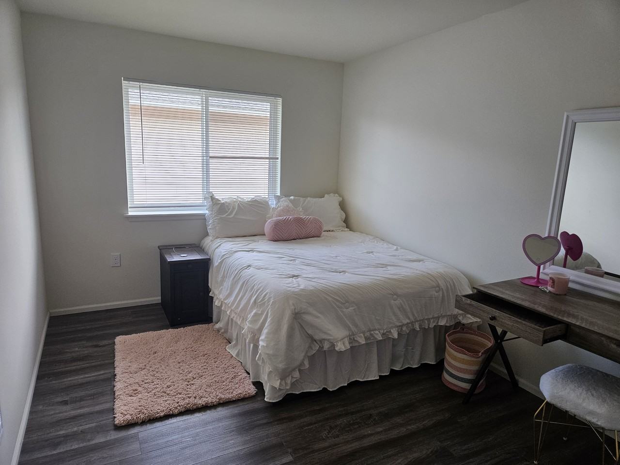 3042 Jackson Hwy #F - Photo 4 of 14