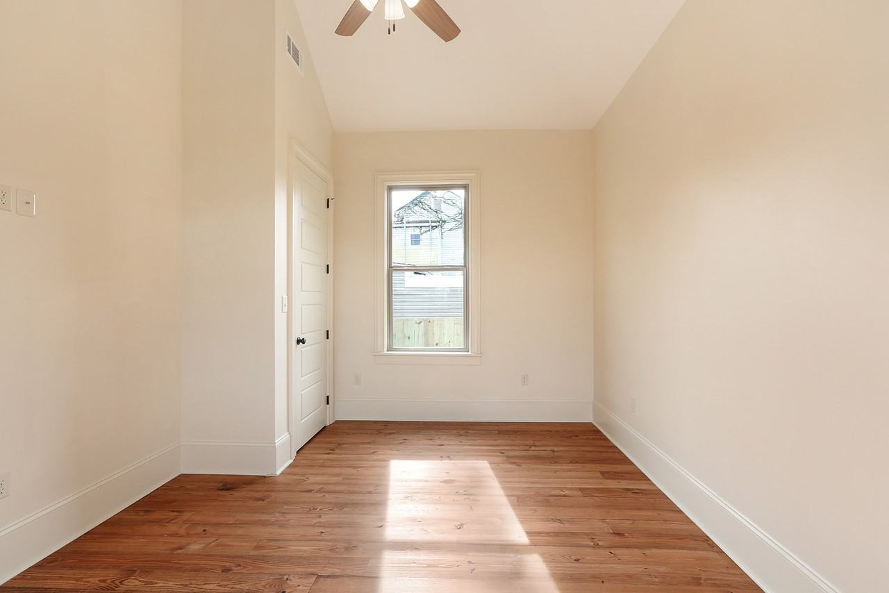 1820 Laharpe St #B - Photo 5 of 5