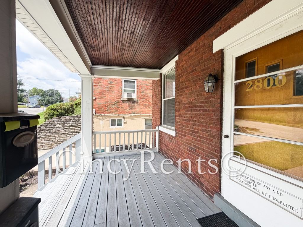 2800 Observatory Ave #1 - Photo 2 of 17