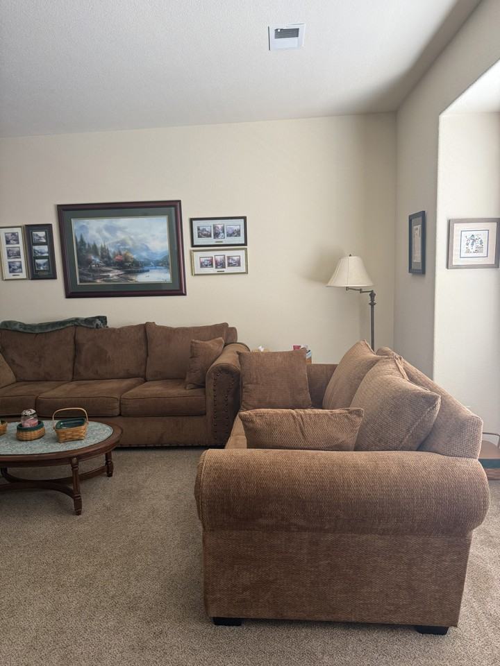 4562 Kathleen Denise Ln - Photo 3 of 10