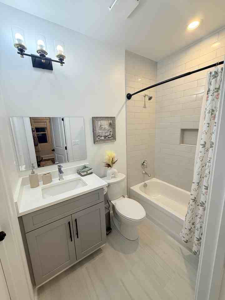 8106 Leland Rd - Photo 4 of 12