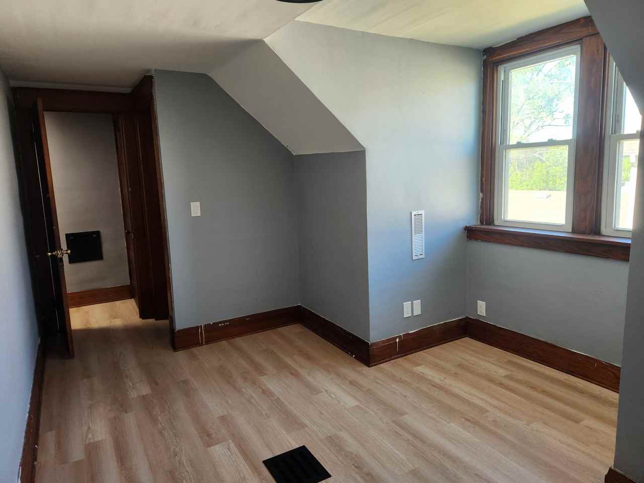 5818 Broadway St #NA - Photo 7 of 9