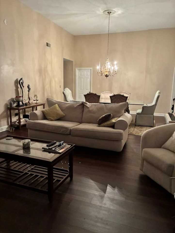 8 San Marks Ct #NA - Photo 5 of 11