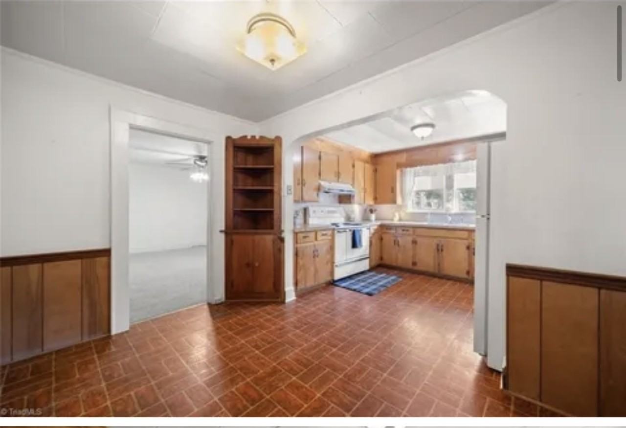 103 Southview Dr #NA - Photo 6 of 9