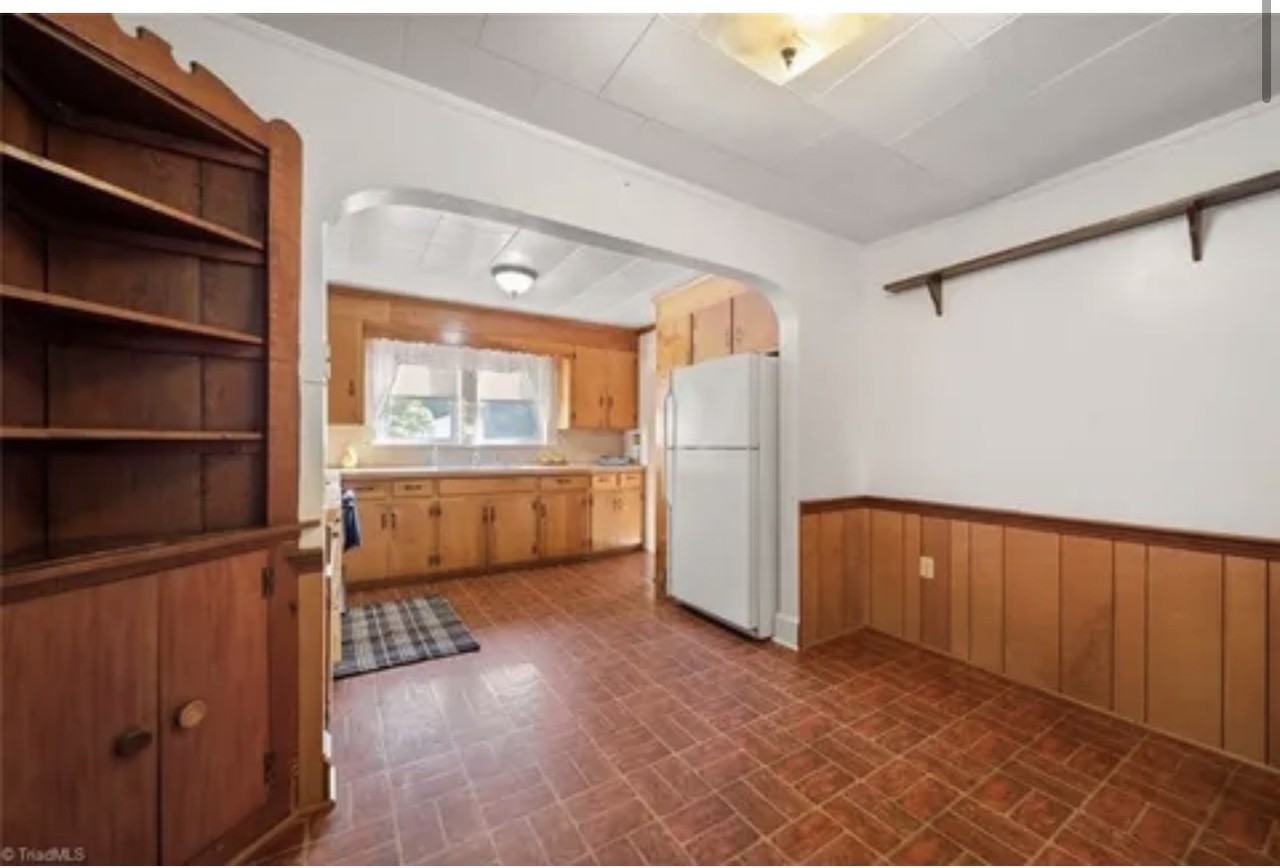 103 Southview Dr #NA - Photo 7 of 9