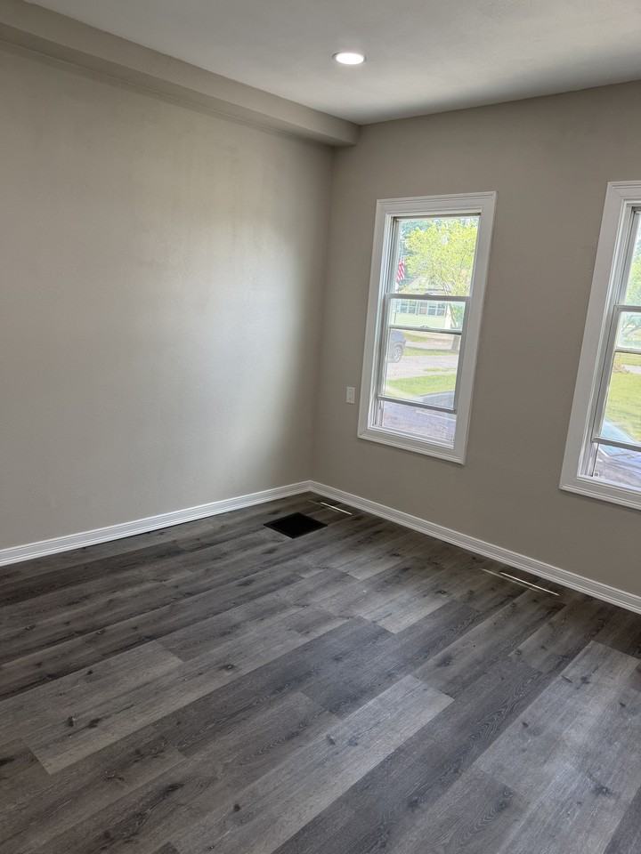 228 N Main St #228A - Photo 4 of 13