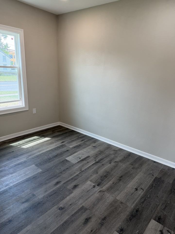 228 N Main St #228A - Photo 5 of 13
