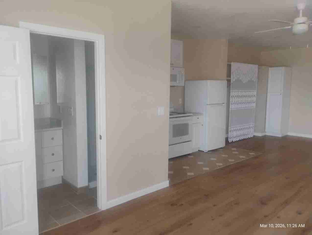 118 W Clausen Rd #B - Photo 5 of 6