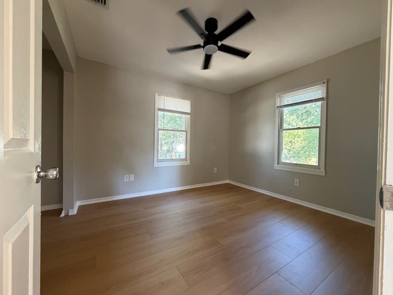 2813 N Morgan St #NA - Photo 5 of 6