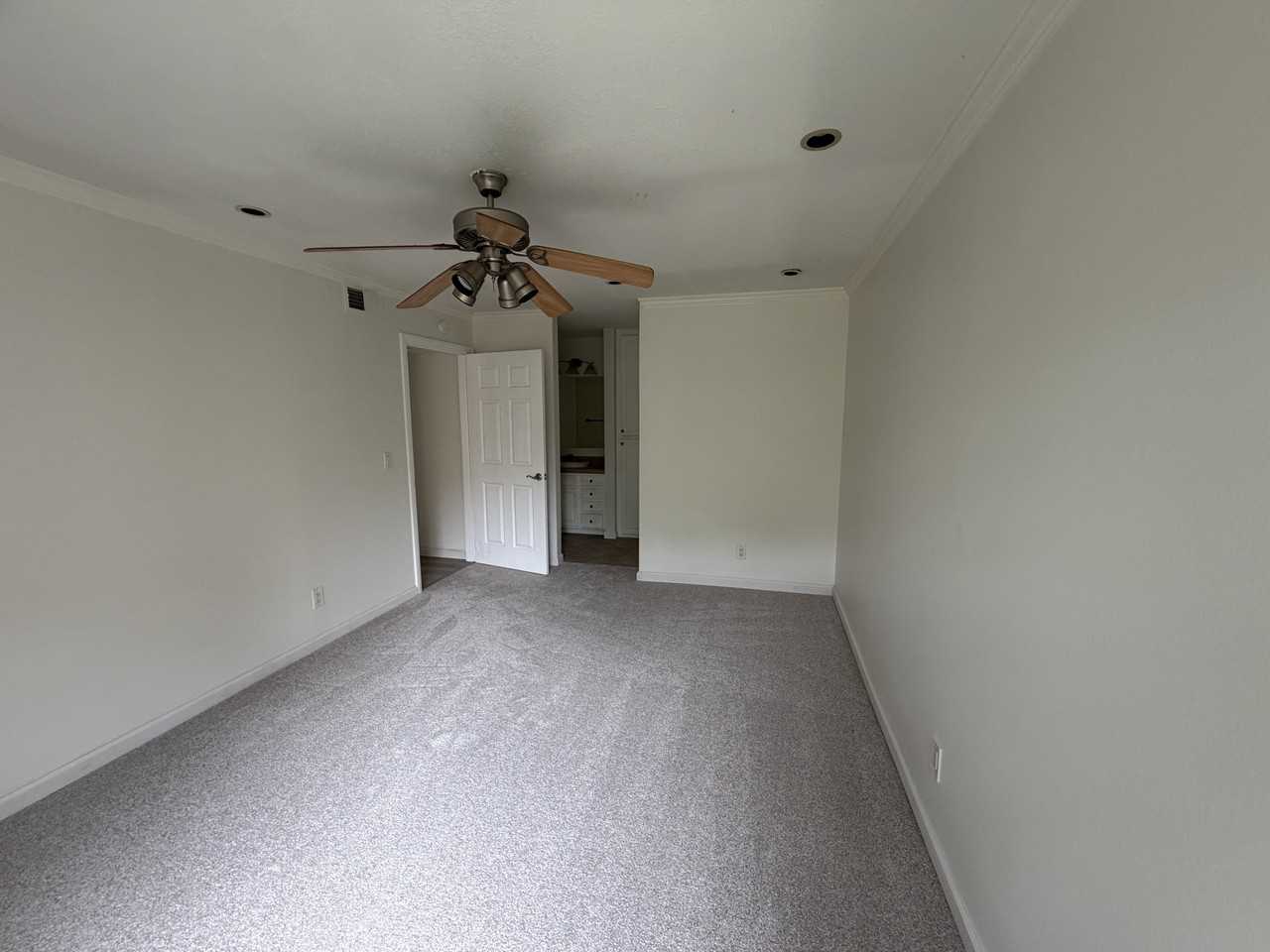 6024 Rancho Mission Rd #334 - Photo 3 of 18