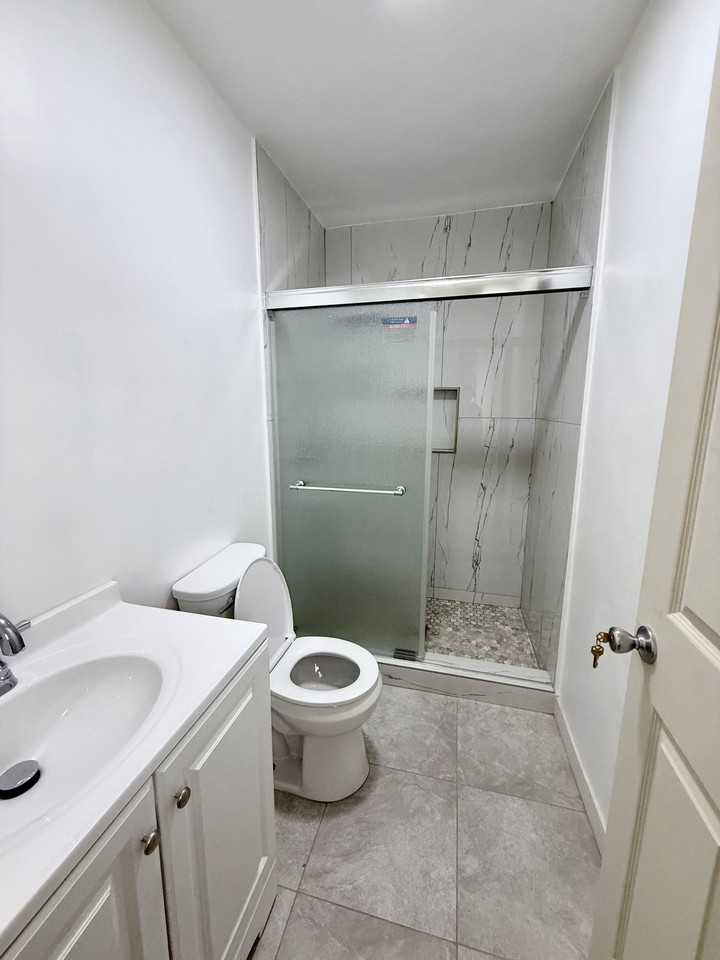 12622 Fletcher Dr #NA - Photo 4 of 22