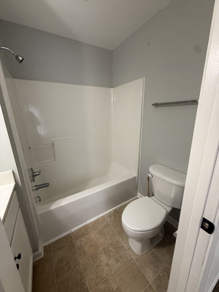 9084 Haileys Pond Dr #9084 - Photo 5 of 20