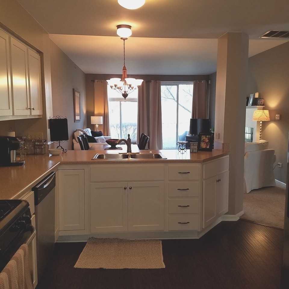 1014 E Wilson Ave #NA - Photo 2 of 10