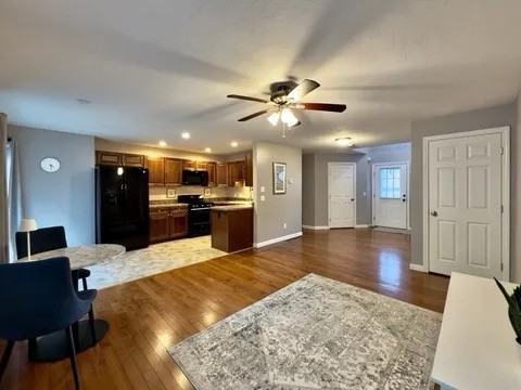 23 Ains Manor Rd #23 - Photo 2 of 19