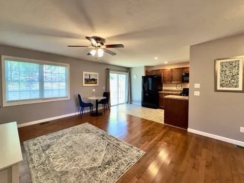 23 Ains Manor Rd #23 - Photo 4 of 19