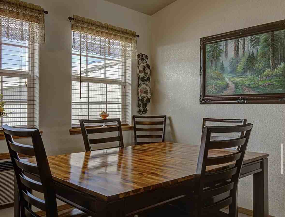 2803 Lincoln Ave #2803 - Photo 3 of 8
