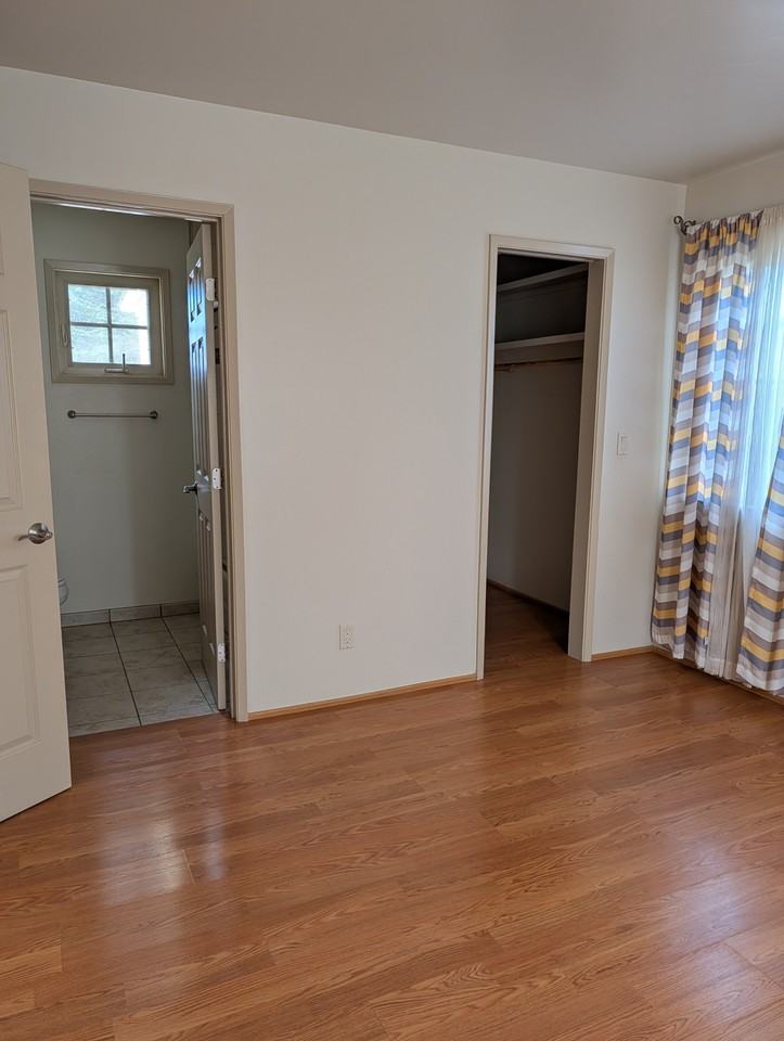 3104 Everett Cir - Photo 3 of 5