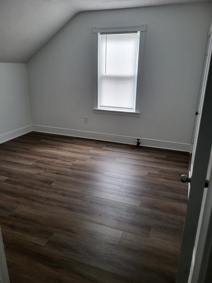 13 Greystone Ave #NA - Photo 5 of 11