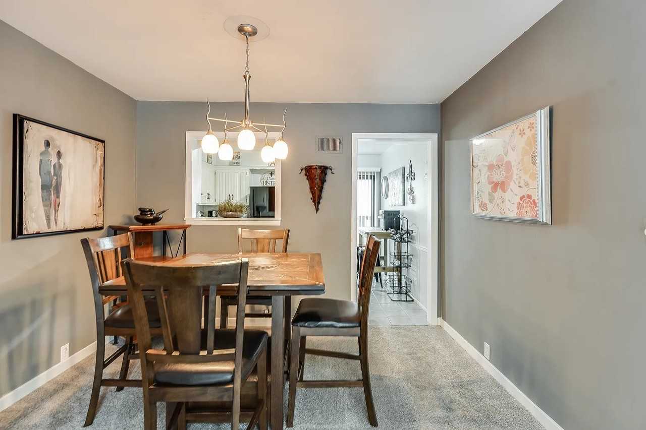 462 W 104th St #B - Photo 5 of 21