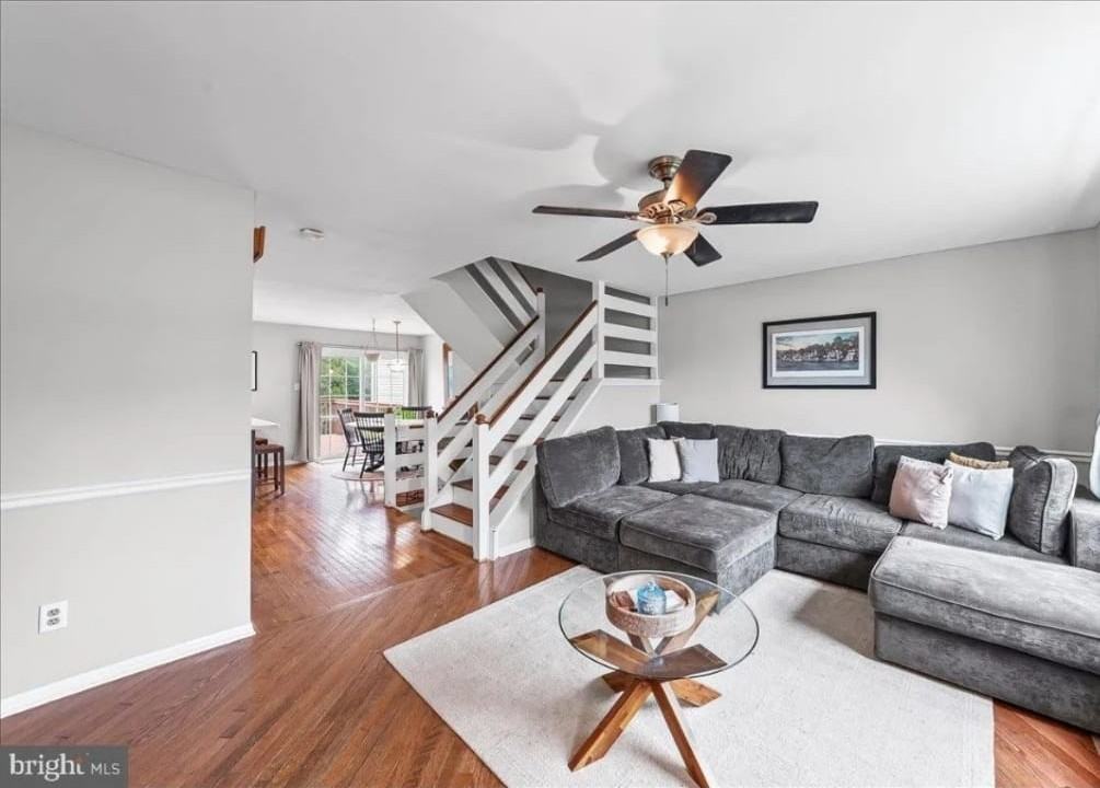 603 Longwood Rd #603 - Photo 2 of 14