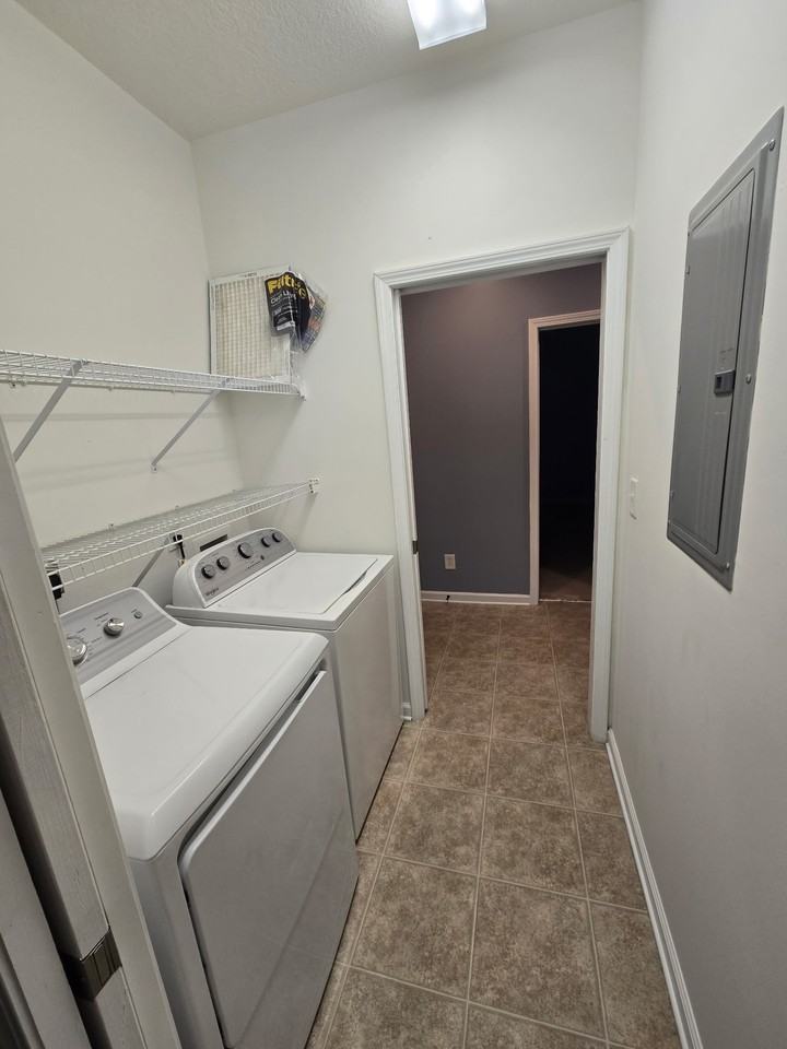 4104 Pinehurst Cir #2L - Photo 4 of 19