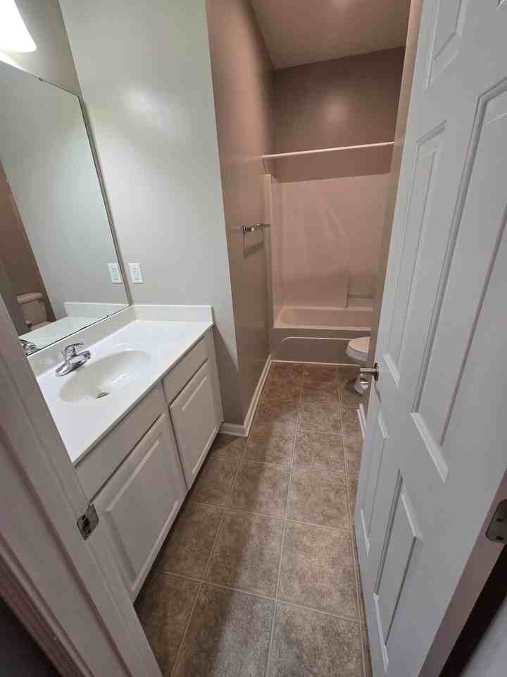 4104 Pinehurst Cir #2L - Photo 7 of 19