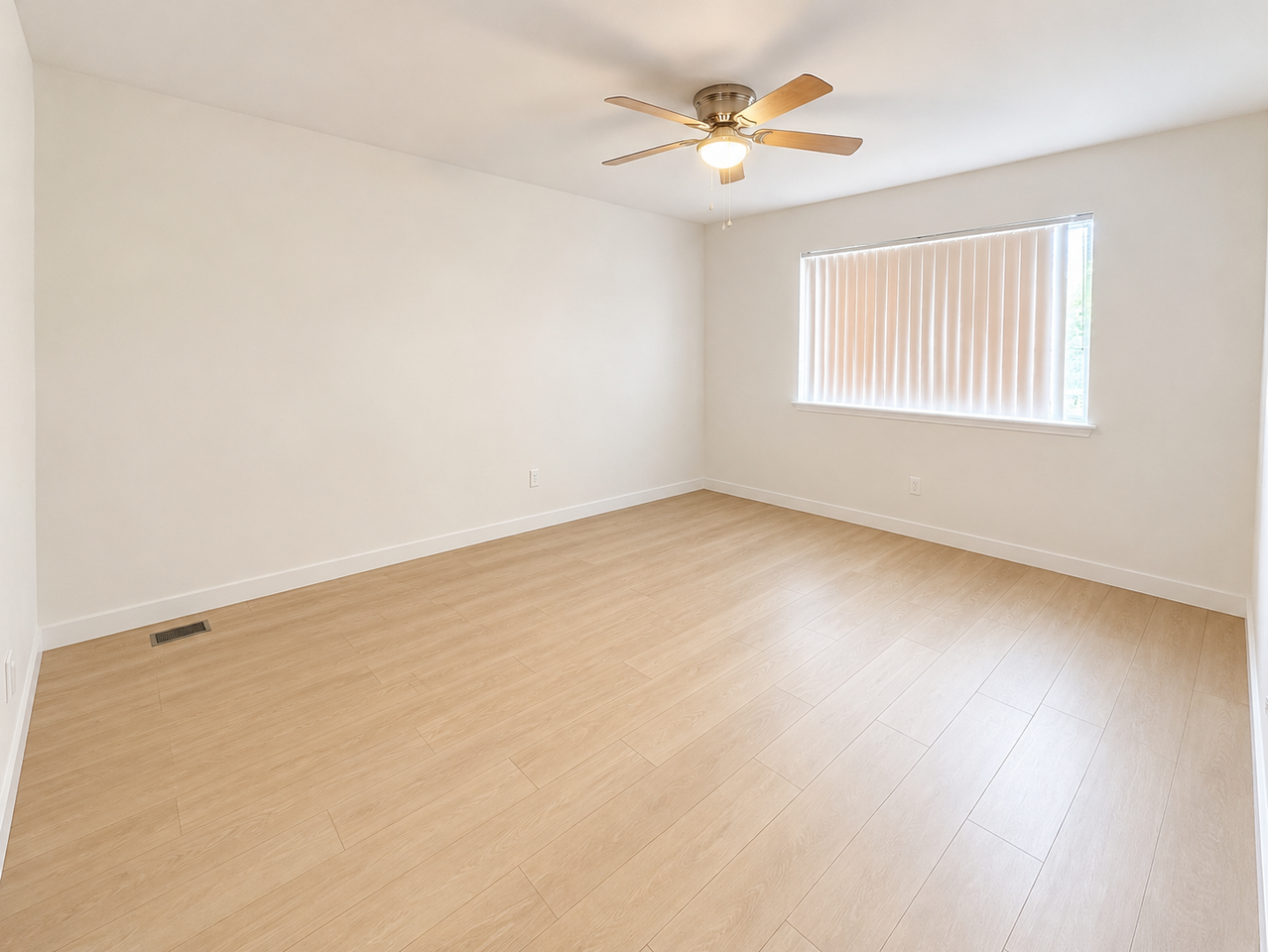 804 W Colony Dr #NA - Photo 2 of 7