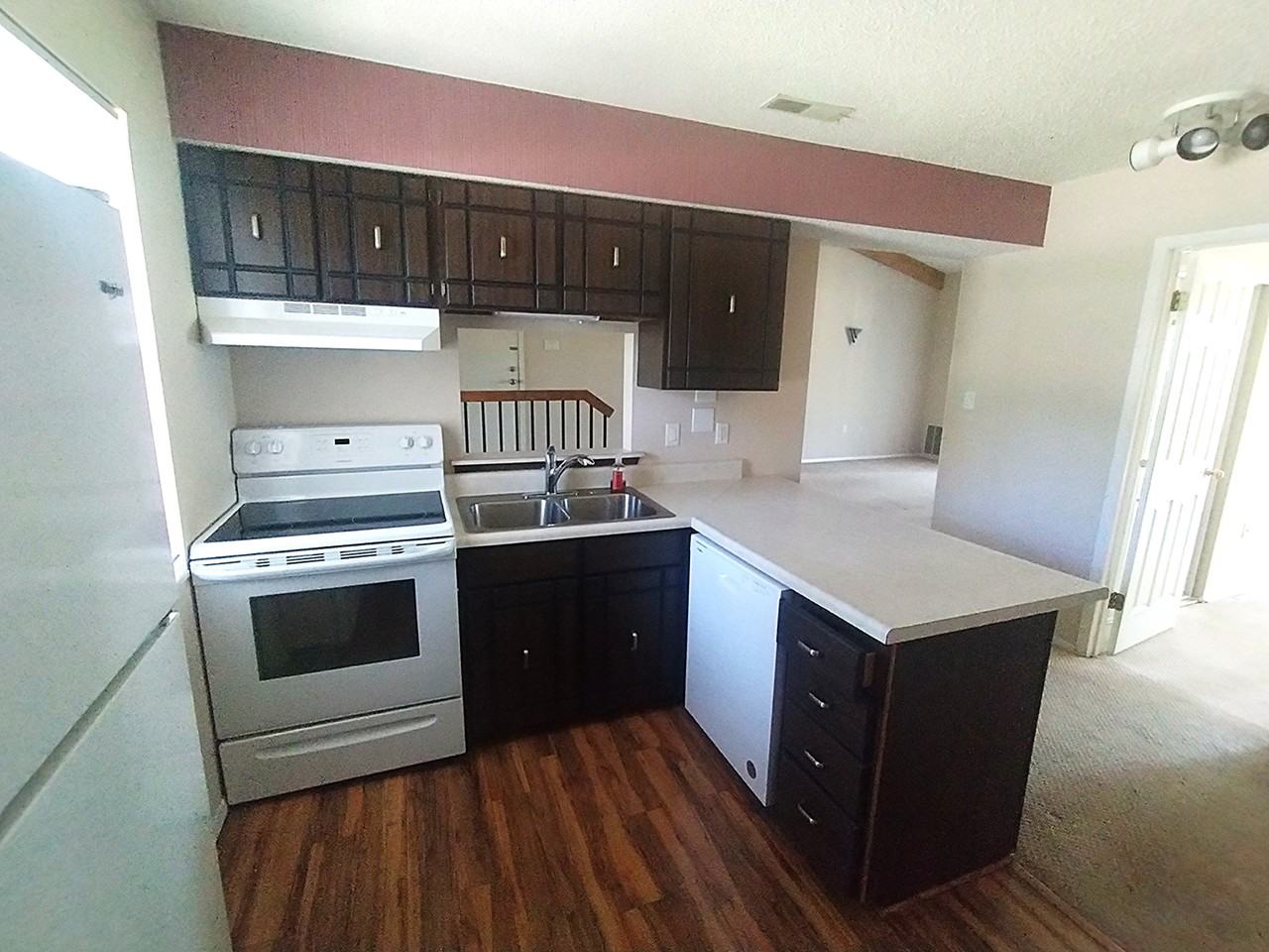 50 Waterfall Cir #3B - Photo 5 of 28