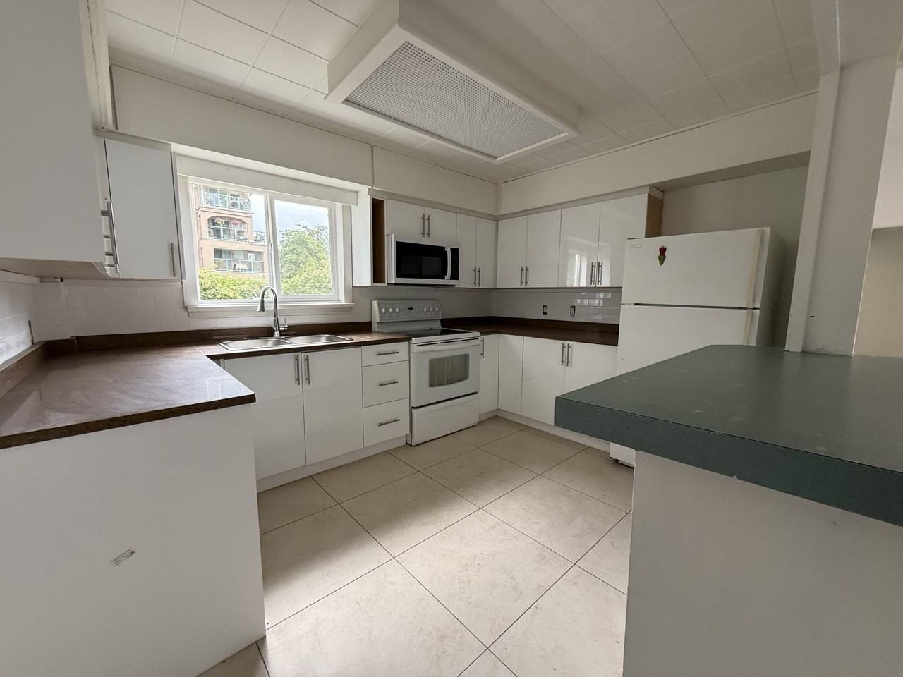 12104 Garden Street - Photo 5 of 21
