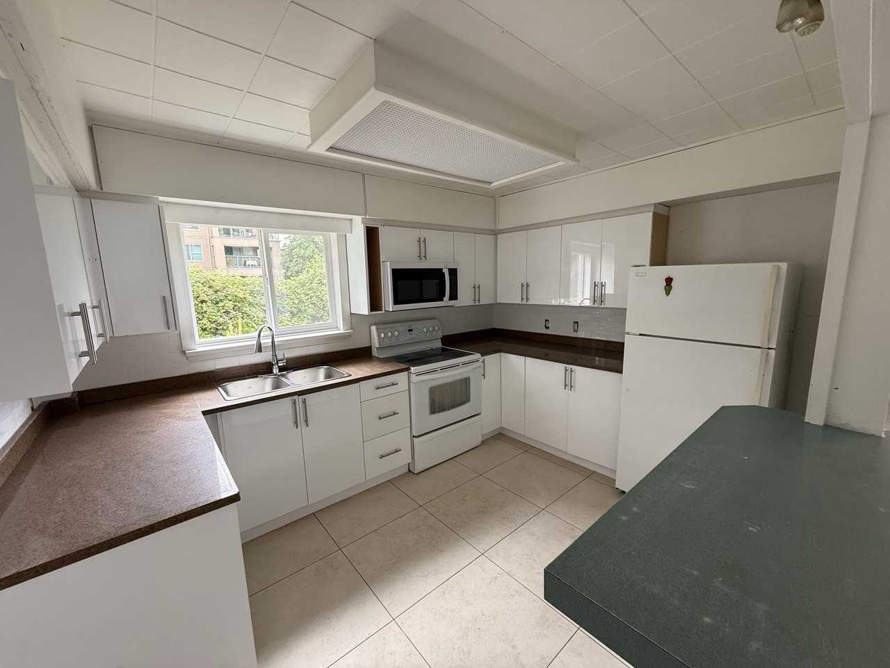 12104 Garden Street - Photo 7 of 21