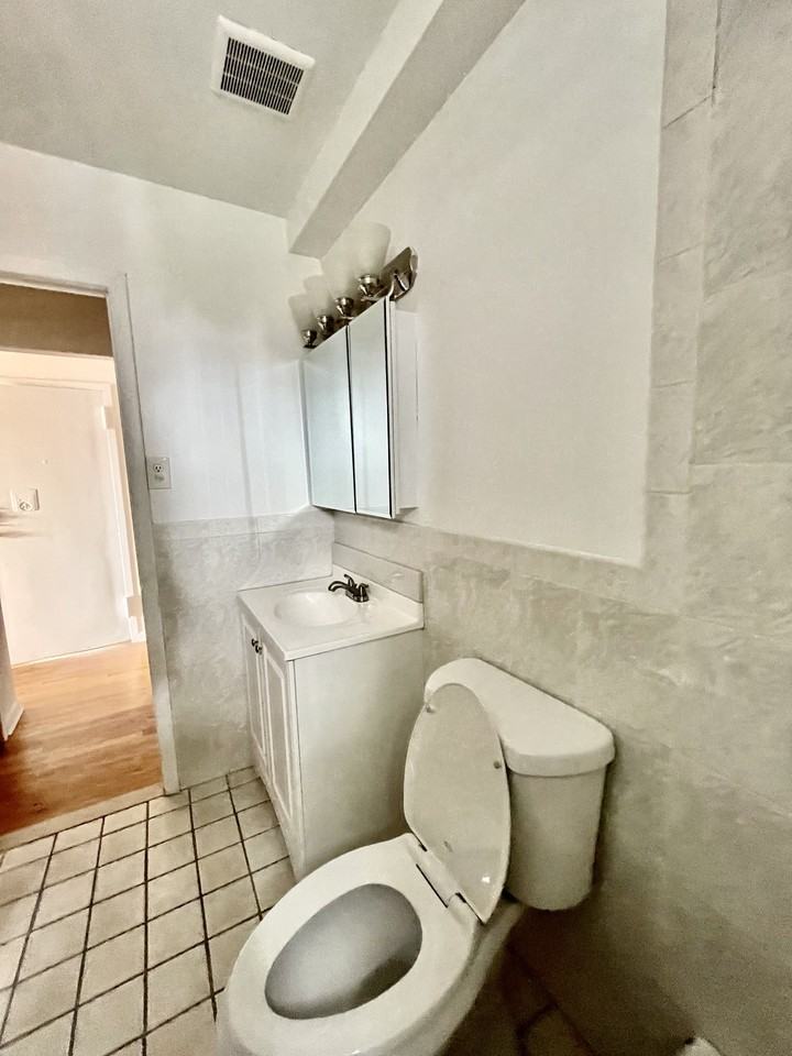 2744 Johnson Ave #3 - Photo 4 of 17