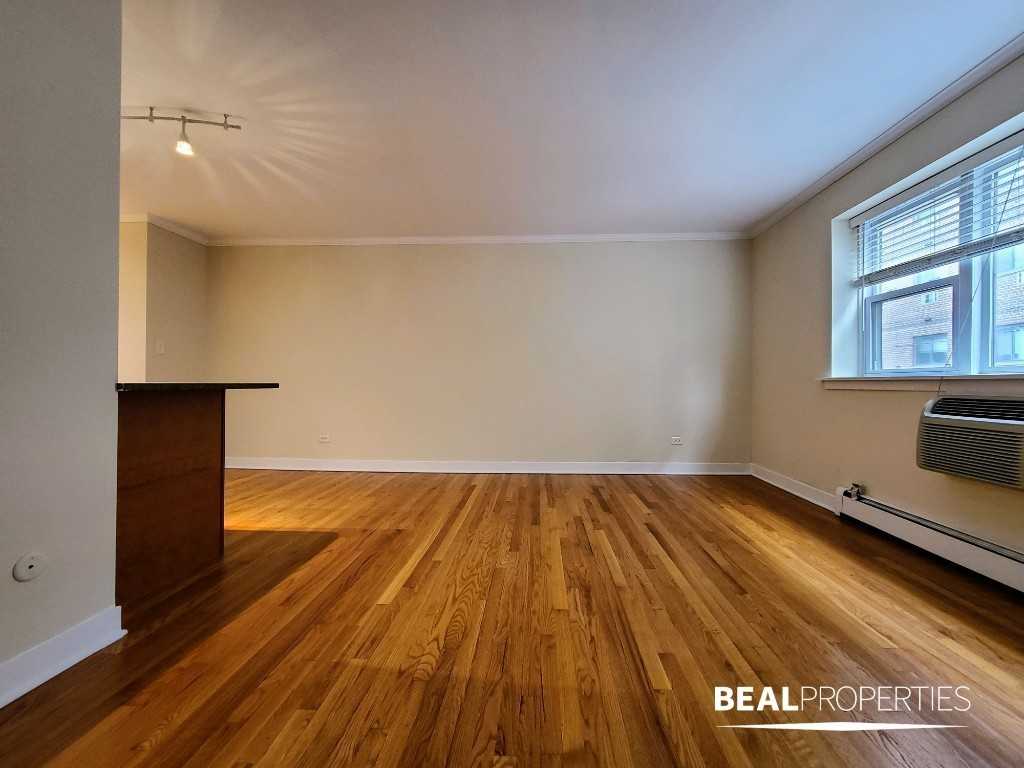 625 W Wrightwood Ave - Photo 3 of 7