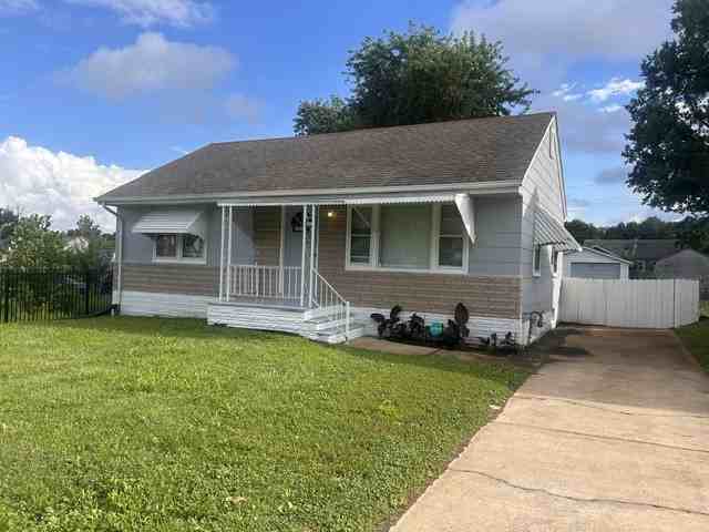 1218 Lynfield Pl #NA - Photo 3 of 50