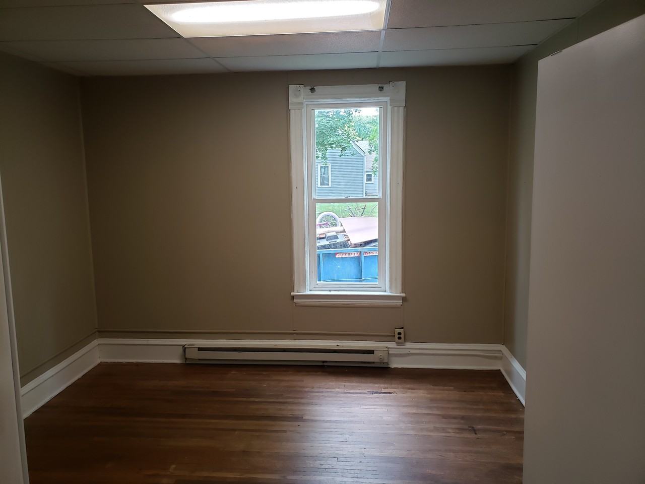 320 Augusta Ave #1 - Photo 5 of 6