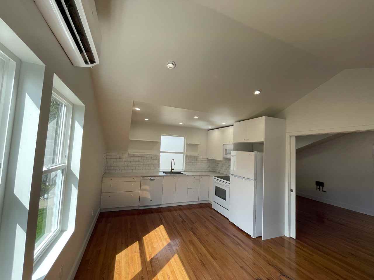8146 Sw 39th Ave #NA - Photo 2 of 6