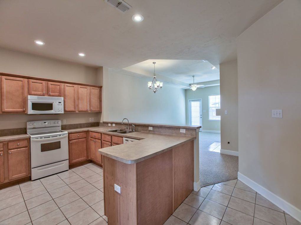 5512 Hampton Woods Way #NA - Photo 5 of 17