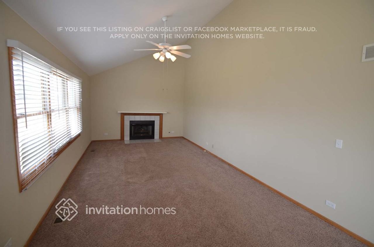 4820 Goodhue Ln - Photo 2 of 13
