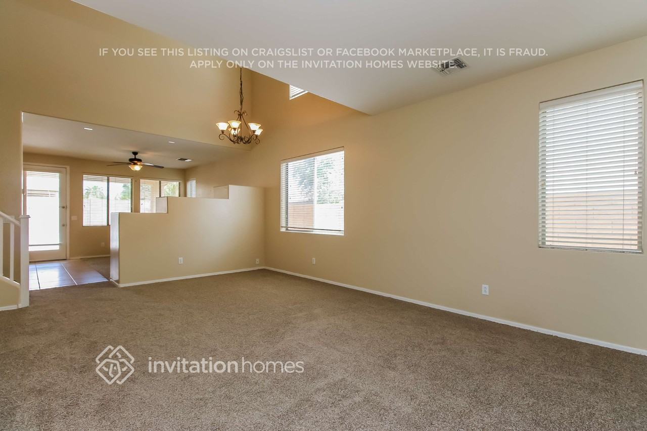 7035 S San Jacinto Ct - Photo 2 of 16