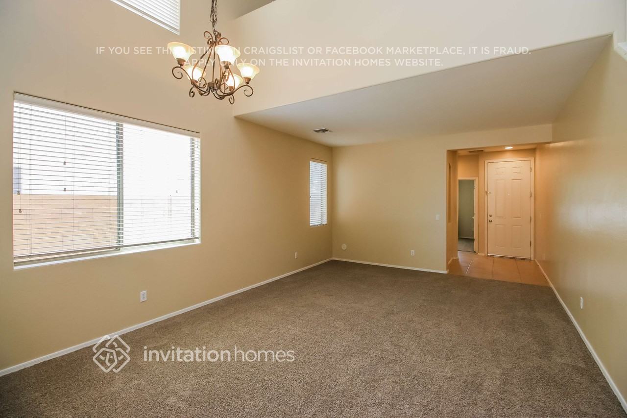 7035 S San Jacinto Ct - Photo 3 of 16