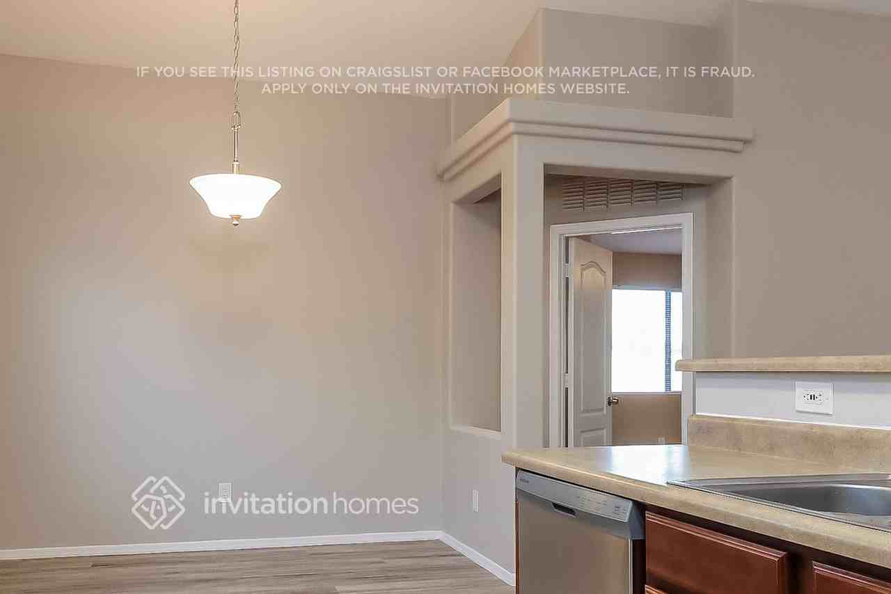 5448 S 237th Ln - Photo 5 of 15