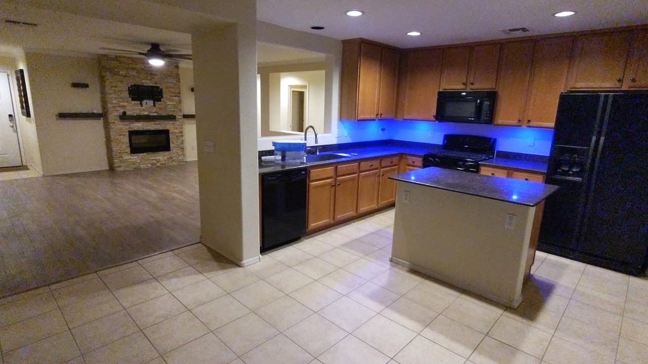 906 E Desert Rose Trail - Photo 3 of 31