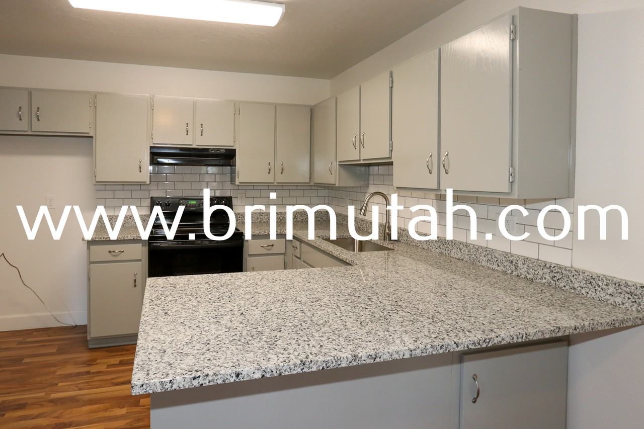 3669 S 2245 E #3669 - Photo 5 of 22