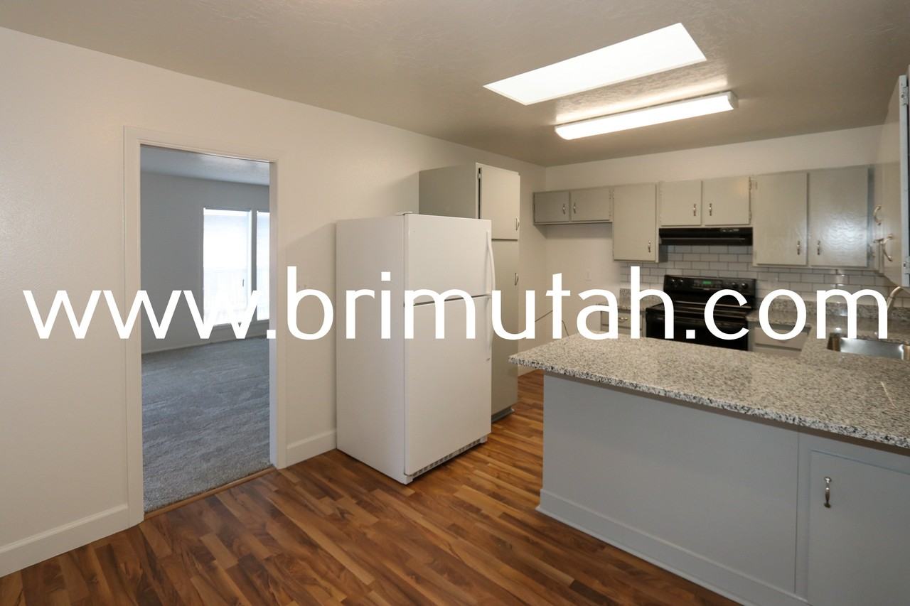 3669 S 2245 E #3669 - Photo 6 of 22