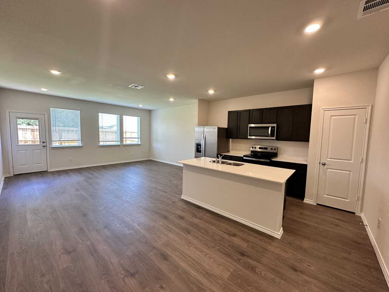 634 White Ash Dr #1 - Photo 4 of 21